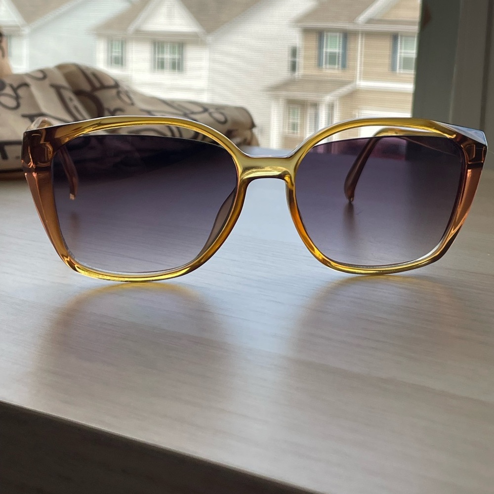 1970’s Dior Sunglasses - Picture 8 of 9